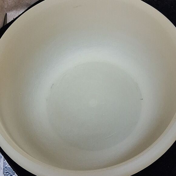 3 pc. Tupperware bowl, and storage containers. - Picture 5 of 13